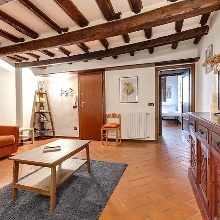 Pinti 46 Apartamento *